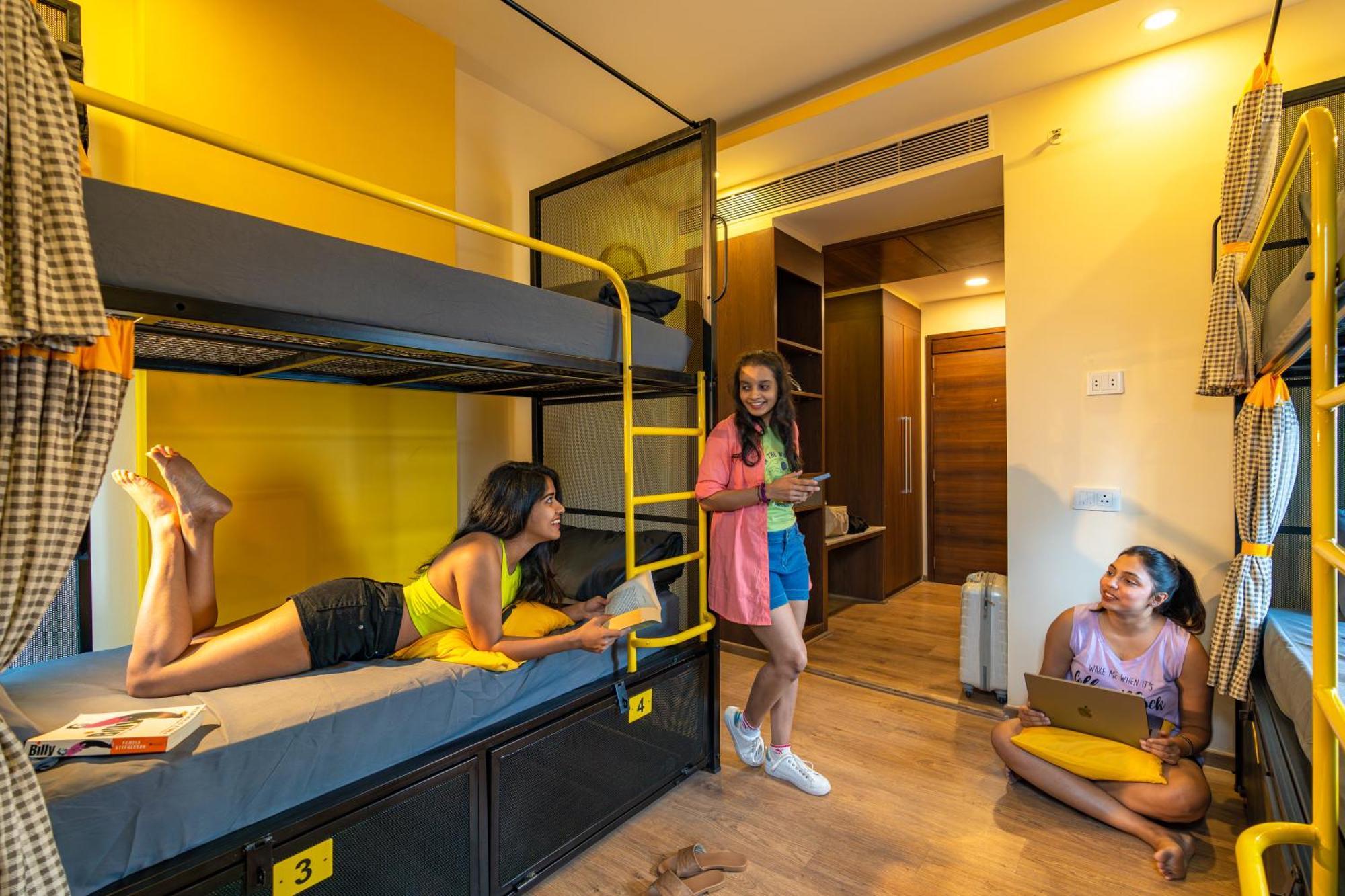 The Hosteller Bangalore, Brigade Road Bilik gambar