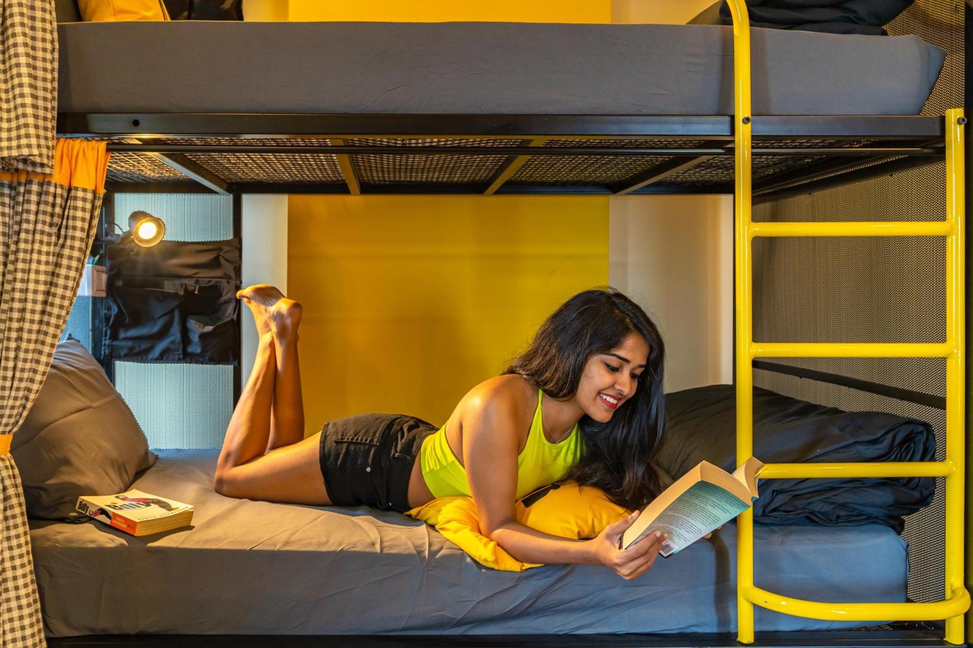 The Hosteller Bangalore, Brigade Road Bilik gambar