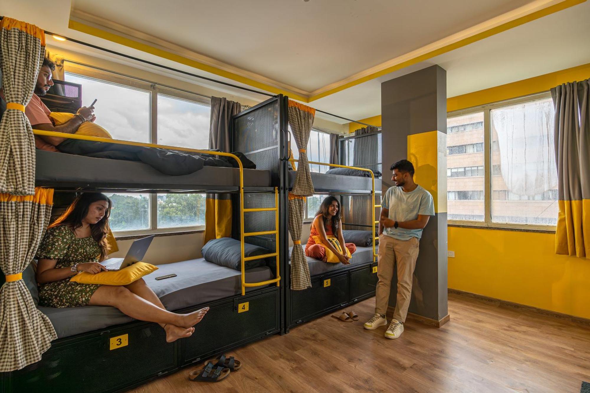 The Hosteller Bangalore, Brigade Road Bilik gambar