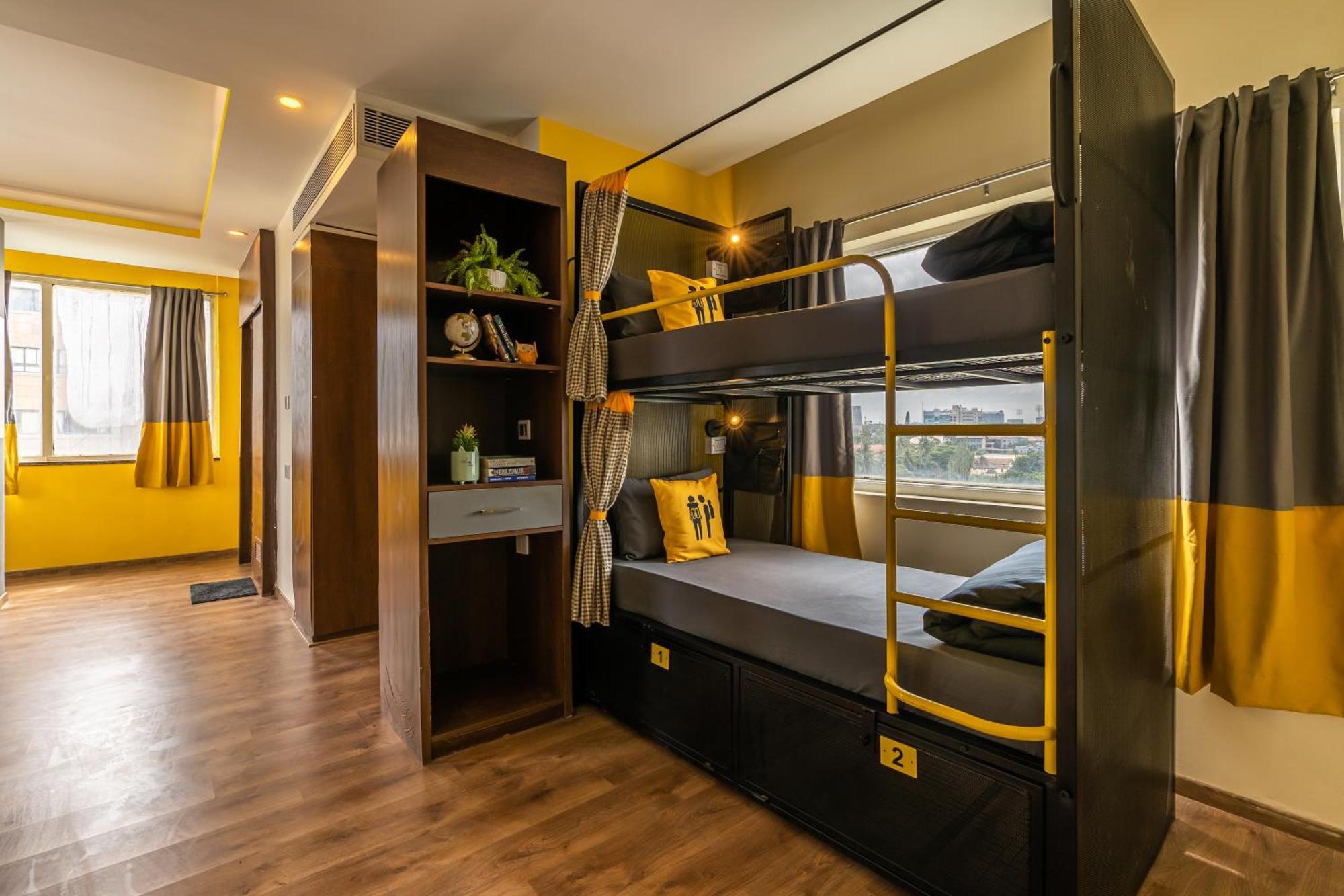 The Hosteller Bangalore, Brigade Road Bilik gambar