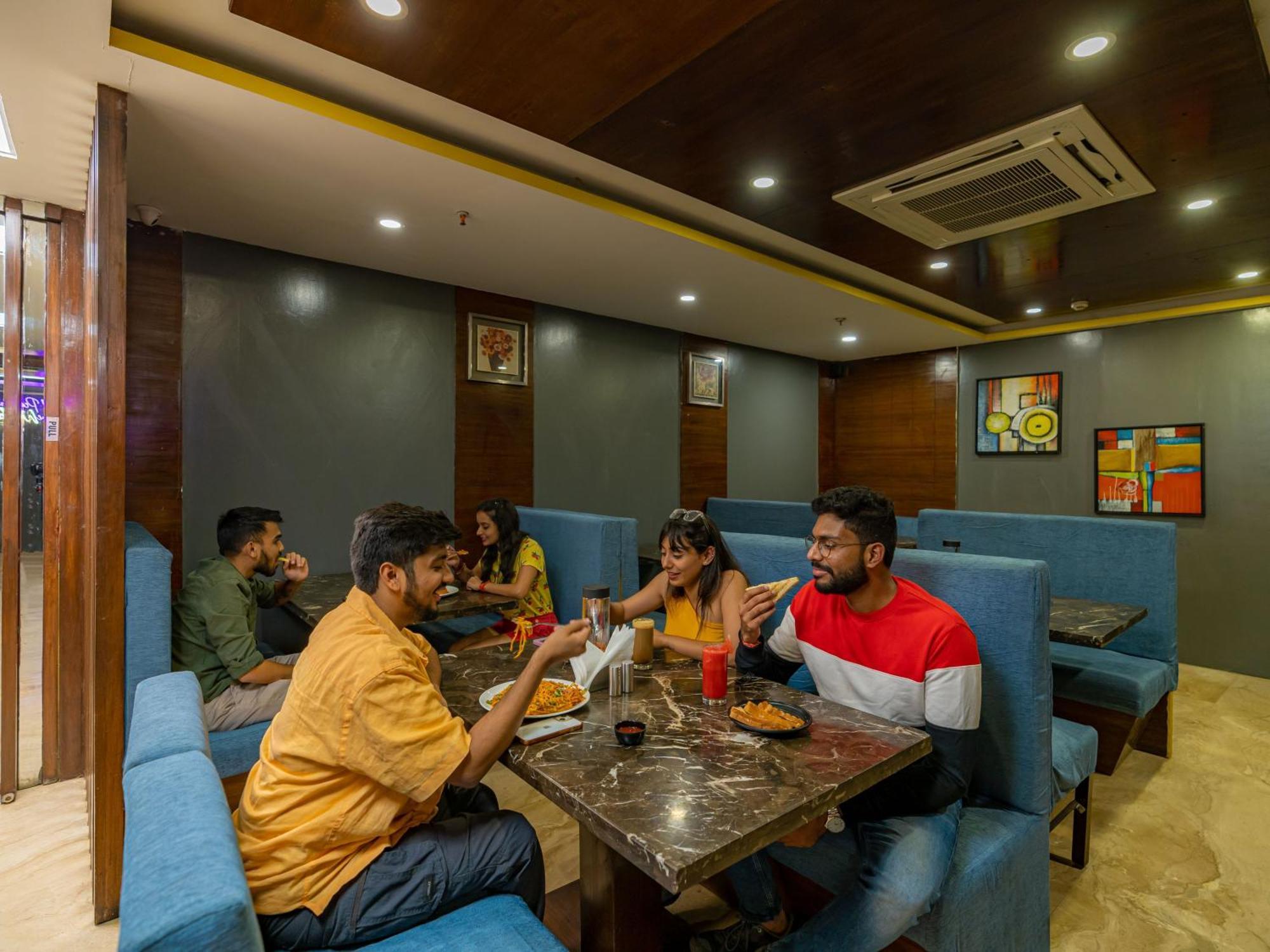 The Hosteller Bangalore, Brigade Road Luaran gambar