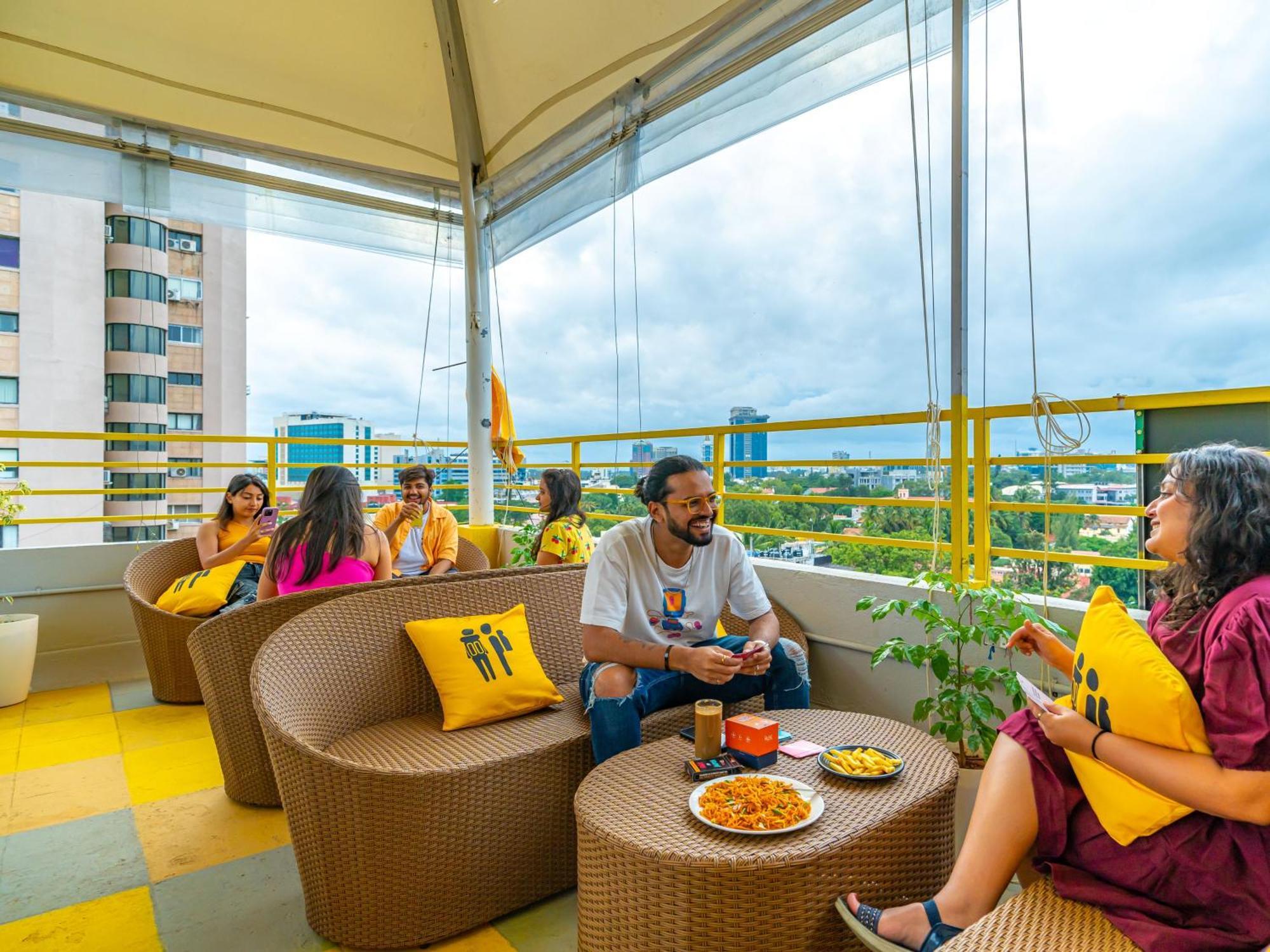 The Hosteller Bangalore, Brigade Road Luaran gambar